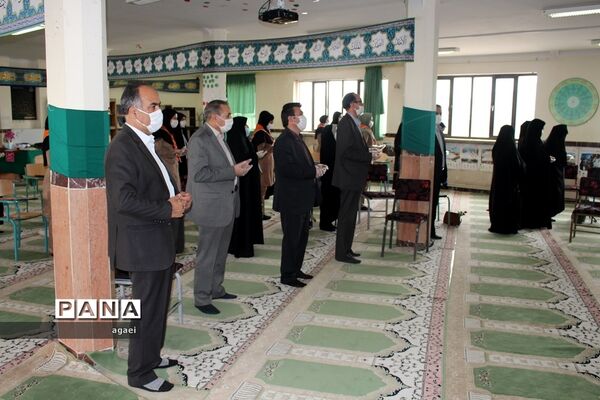 برگزاری آیین سپاس معلم درآموزشگاه متوسطه دوره اول سبلان ناحیه یک اردبیل