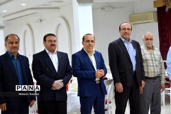 تجلیل از فعالان سوادآموزی استان‌ بوشهر