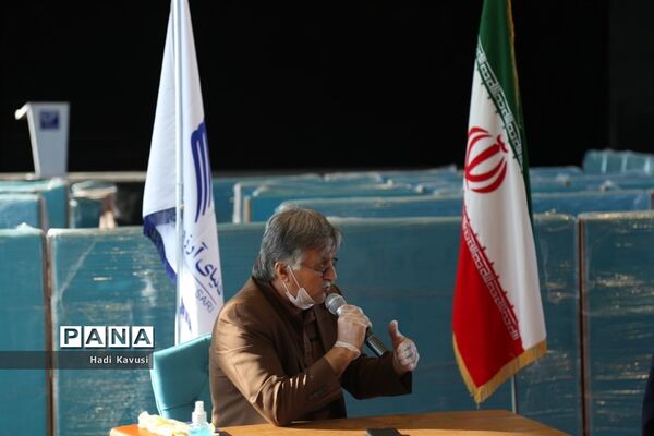 جلسه ستاد راهبردی بنیاد فرهنگی آرش و تجلیل از مدیر نمونه استانی در میاندرود