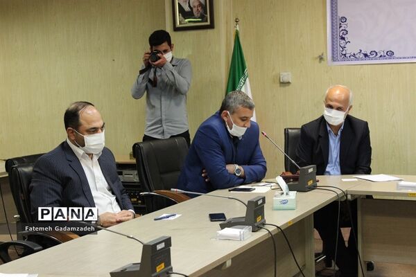 نشست مشترک فرماندار اسلامشهر با روسای شوراهای اسلامی