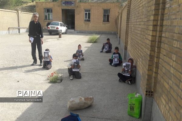 آموزش دانش‌آموزان عشایر همچنان ادامه دارد