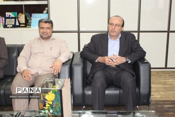 دیدارمسئول سازمان بسیج فرهنگیان سپاه امام صادق (ع)  استان بوشهر با مدیرکل آموزش و پرورش استان