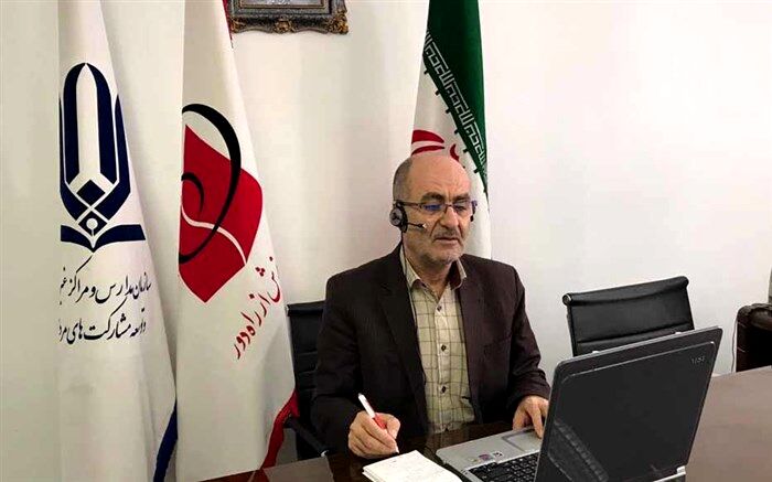 استفاده از فناوری‌های نوین در توزیع عدالت آموزشی بسیار کارساز است