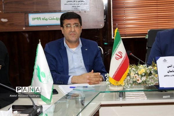 جلسه ویدئو کنفرانس مسئولان و کارشناسان سازمان دانش‌آموزی استان بوشهر