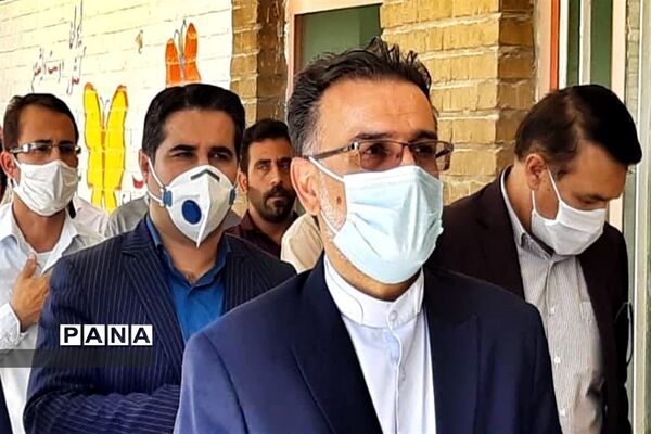 آیین کلنگ زنی دو آموزشگاه جدید خیرساز در شهرستان امیدیه