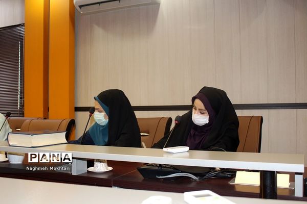 اولین جلسه کارگروه آموزشی مدیران منتخب مقطع ابتدایی در اداره‌کل شهرستان‌های استان تهران