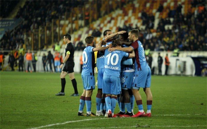 سوپر لیگ ترکیه؛ ادامه صدرنشینی ترابوزان در شب نیمکت‌نشینی استقلالی‌ها