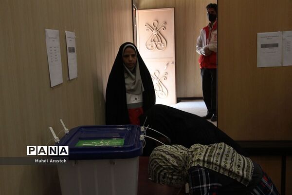 پنجمین دوره انتخابات مجامع جعیت هلال احمر همزمان با سراسر کشور درشهرستان خوسف  خوسف