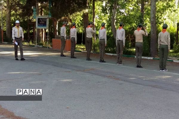 تولید محتوای دانش تشکیلاتی برای شبکه شاد درسازمان‌دانش‌آموزی شهرستانهای تهران