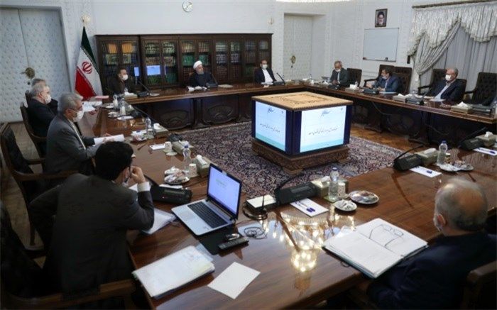 روحانی: نباید اجازه دهیم فشار تحریم برای تامین ارز باعث افزایش افسارگسیخته قیمت‌ها شود