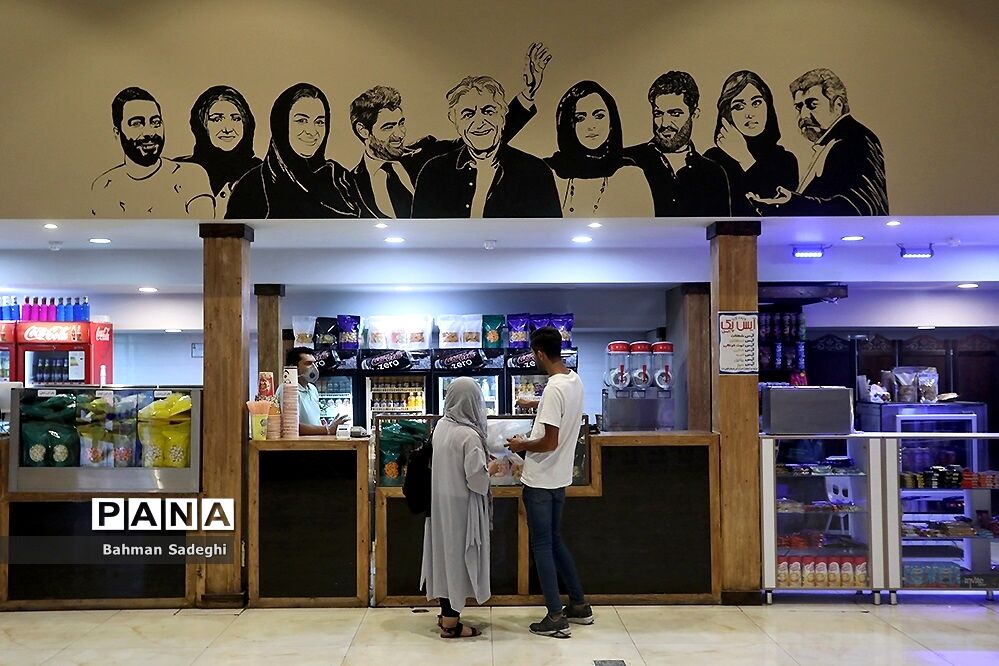 بازگشایی سینماها  پس از 4 ماه تعطیلی-2