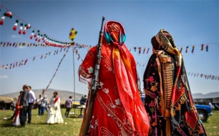 هر عروسی و عزا 50 نفر را کرونایی می‌کند