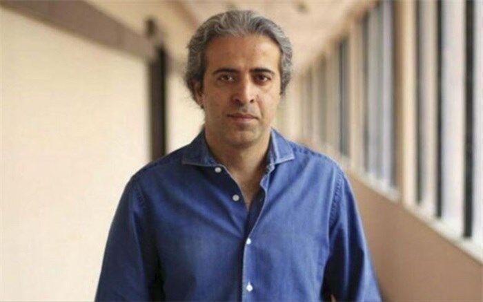 اهالی تئاتر، هنرمند هستند نه تاجر
