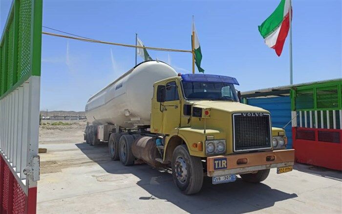 نصب تجهیزات گندزدایی در نقطه صفر مرزی میرجاوه با بازگشایی مرز پاکستان