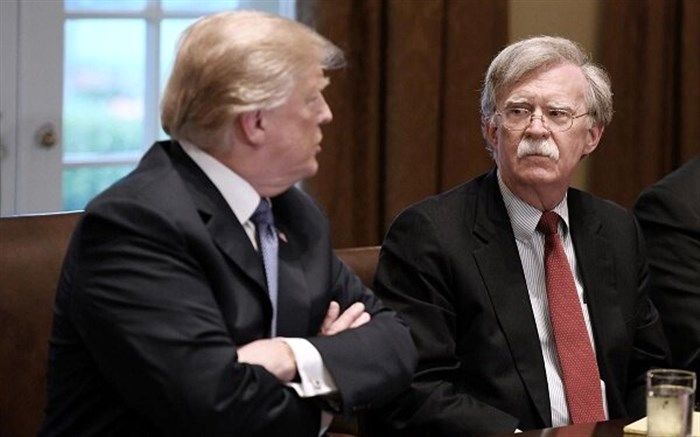 بولتون روایت کرد: چرا ترامپ نخست وزیر ژاپن را به ایران فرستاد؟