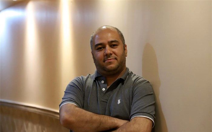 میلاد نیک‌آبادی «پانک راک» را کارگردانی می‌کند