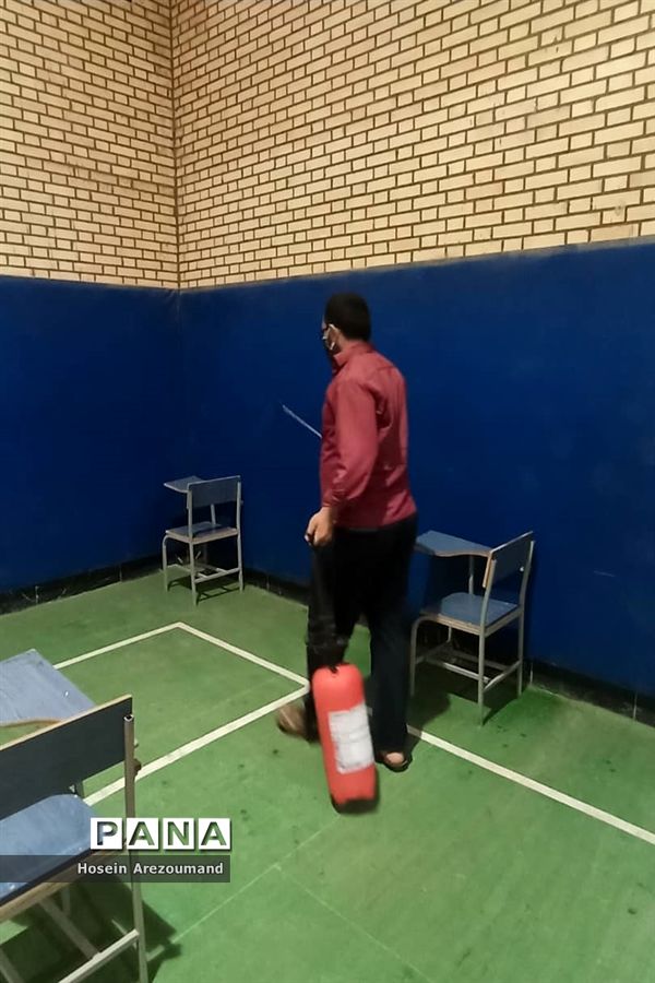 پاکسازی و گندزدایی فضای های آموزشی شهرستان هفتکل جهت جلوگیری از شیوع کرونا