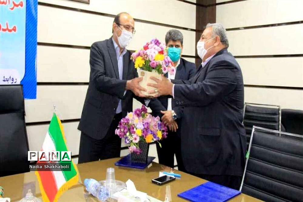 مراسم تکریم و معارفه مدیر آموزش و پرورش شهرستان بوشهر