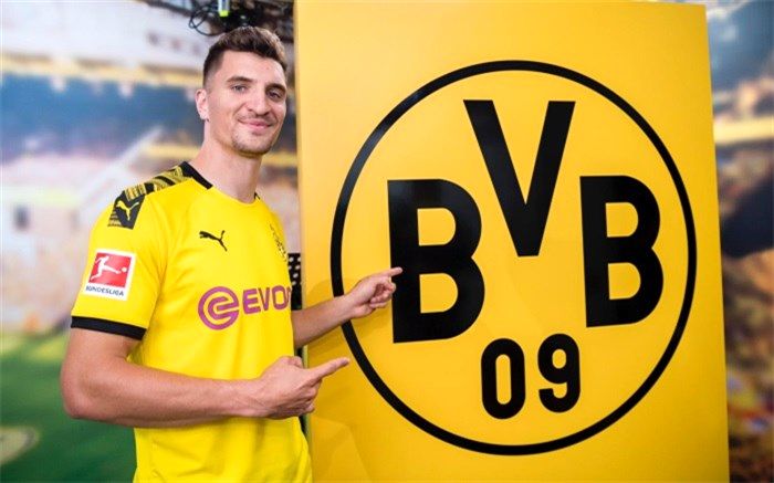مدافع پاری سن ژرمن به بورسیا دورتموند پیوست