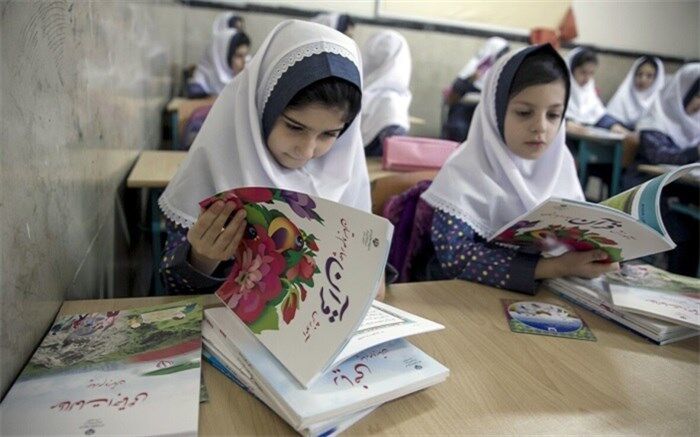 خرید اینترنتی کتاب‌های درسی برای پایه‌های اول ابتدایی، هفتم و دهم از فردا آغاز می‌شود