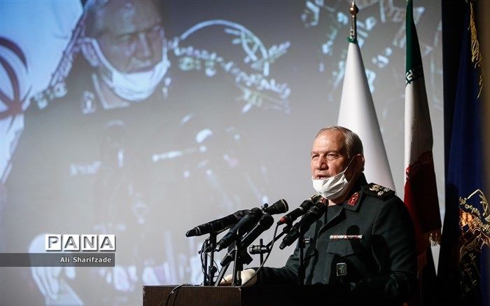 مرکز فرماندهی کنترل تهدیدات زیستی در ستاد کل نیروهای مسلح تشکیل شود