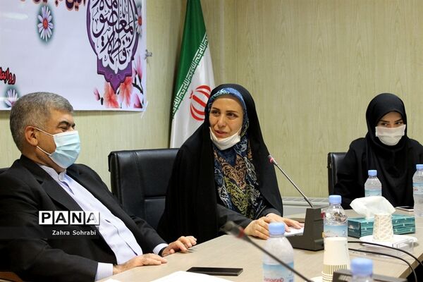 مراسم تجلیل ازدختران و بانوان نخبه و نمونه اسلامشهر