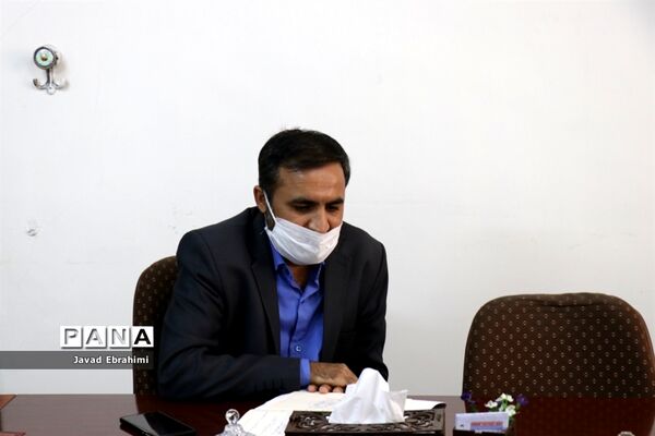 نشست ساماندهی لباس فرم دانش‌آموزی خراسان رضوی