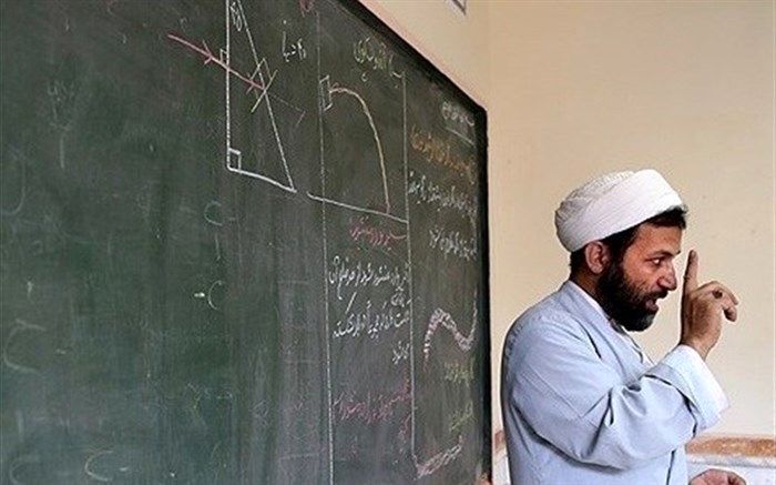 استفاده از طلاب وظیفه به عنوان کارشناس مسائل مذهبی و دینی  در مدارس و آموزشگاه‌ها