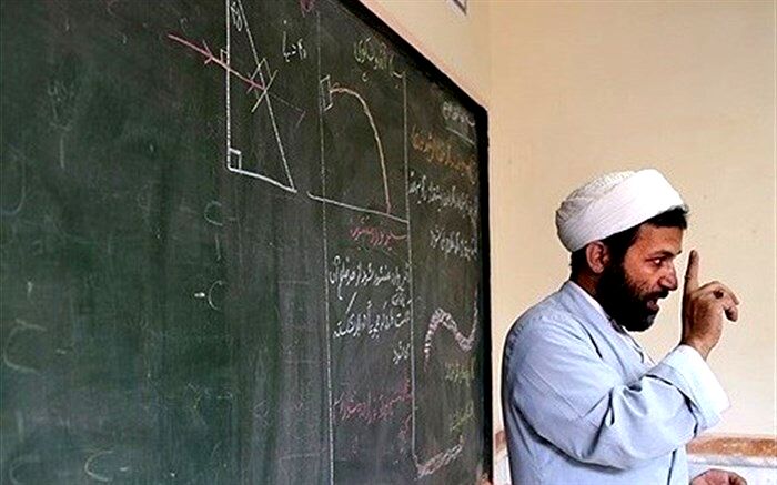 استفاده از طلاب وظیفه به عنوان کارشناس مسائل مذهبی و دینی  در مدارس و آموزشگاه‌ها