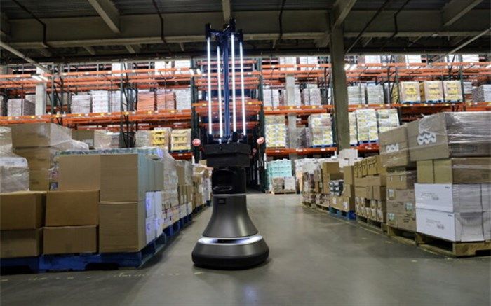 توسعه ربات خودران برای ضد عفونی کردن انبارها +فیلم