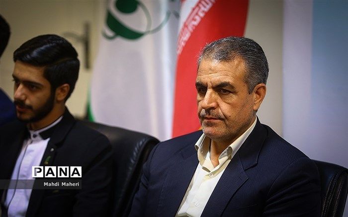 عابدینی: اجرای صحیح افزایش 50 درصدی حقوق معلمان می‌تواند در بهبود معیشت فرهنگیان موثر باشد