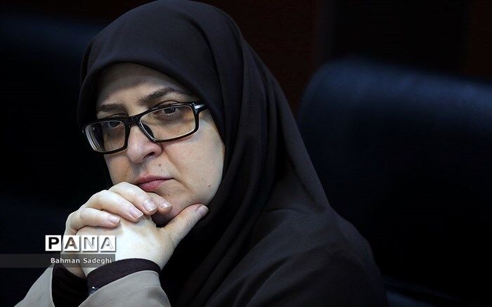 مهاجرانی: دانش‌آموزان را وارد اکوسیستم‌‌های نوآوری کنیم