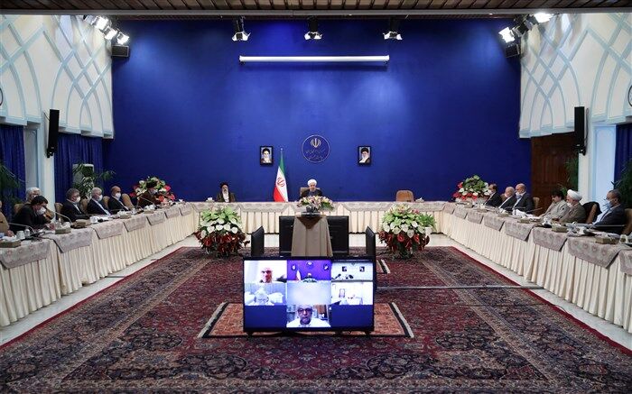 کرونا تمام نشده و حداقل تا پایان سال با آن درگیر هستیم