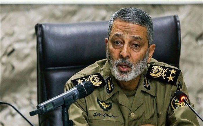 ارتش و سپاه نیروهای مسلح مقاومت هستند