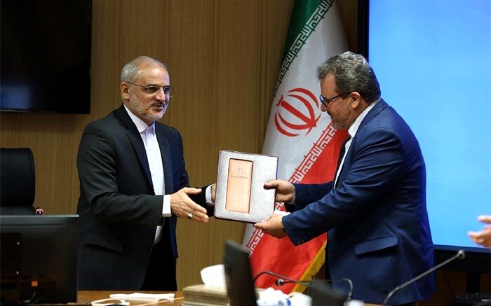 «فرهاد کریمی» رسما به‌عنوان «رئیس پژوهشگاه مطالعات آموزش‌وپرورش»معارفه شد