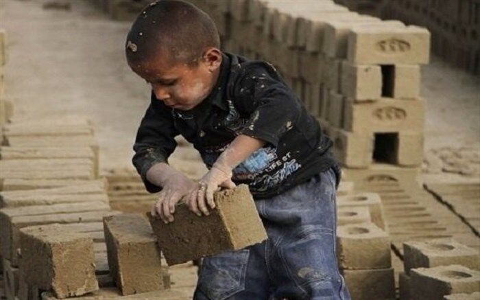 استفاده از افراد زیر ۱۵ سال برای کار جرم است