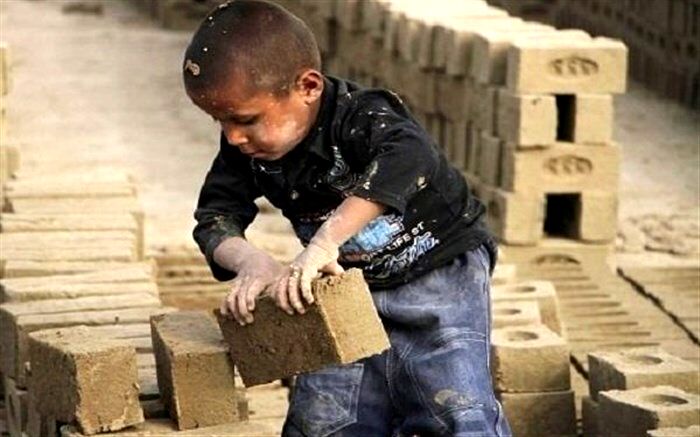 استفاده از افراد زیر ۱۵ سال برای کار جرم است