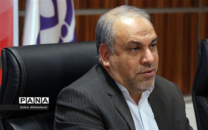 شکوهی: برای شروع سال تحصیلی خط ملی نماد را راه‌اندازی می‌کنیم