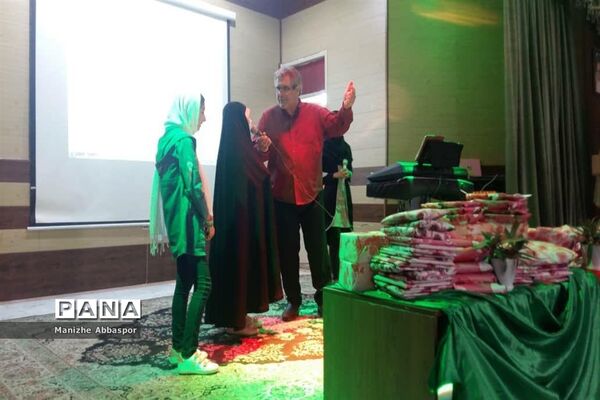 افتتاحیه کلاس‌های اوقات فراغت در کانون ریحانه بجنورد