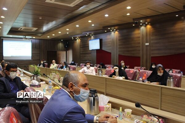 جلسه توجیهی آموزشی مسئولان سازمان دانش‌آموزی مناطق 21گانه شهرستان‌های استان تهران