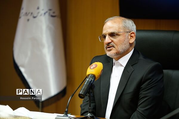 آیین افتتاحیه پایگاه‌های تابستانی دانش‌آموزان