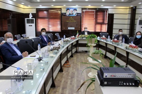 جلسه ستاد هماهنگی اجرای سنجش دانش‌آموزان استان بوشهر