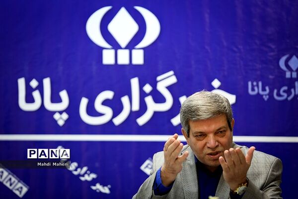 بازدید معاون وزیر و رئیس سازمان آموزش و پرورش استثنایی از خبرگزاری پانا