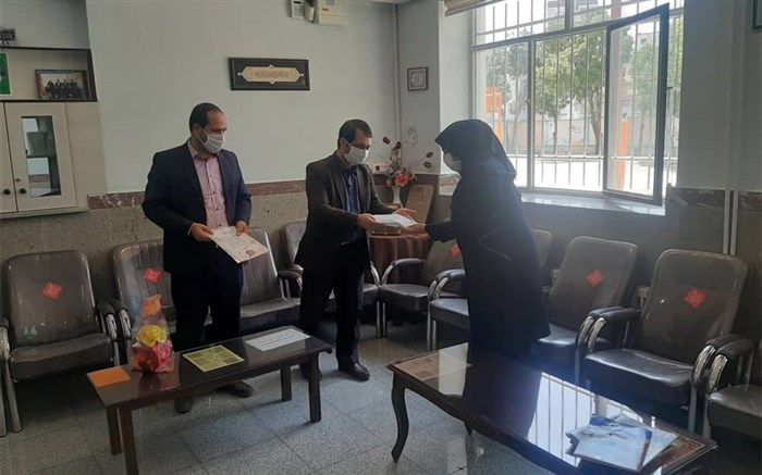 تقدیر رییس سازمان دانش آموزی استان همدان از مدیر و عوامل اجرایی مدرسه فروغ
