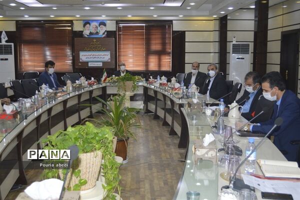 گردهمایی مدیران و روسای آموزش و پرورش استان بوشهر به صورت ویدئو کنفرانس