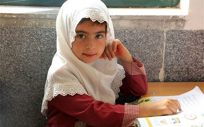 بیش از 15 هزار دانش‌آموز تحت پوشش کمیته امداد هستند