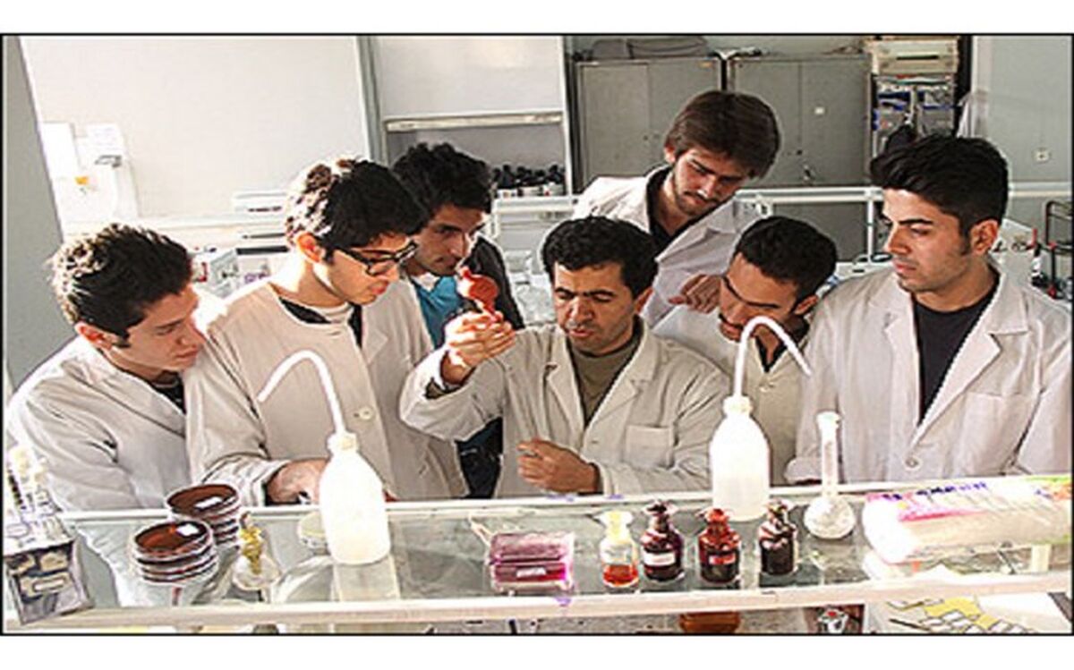 ۲۲ هزار دانشجوی پزشکی، بیمه درمانی می‌شوند