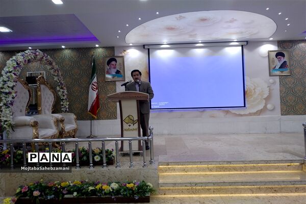 هم اندیشی مدیران مدارس کاشمر