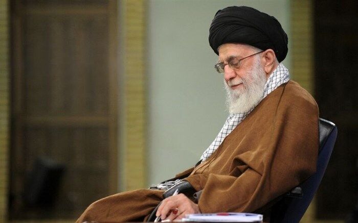 ابلاغ پیام تسلیت رهبر انقلاب به خانواده مرحوم سرتیپ خلبان صدیق