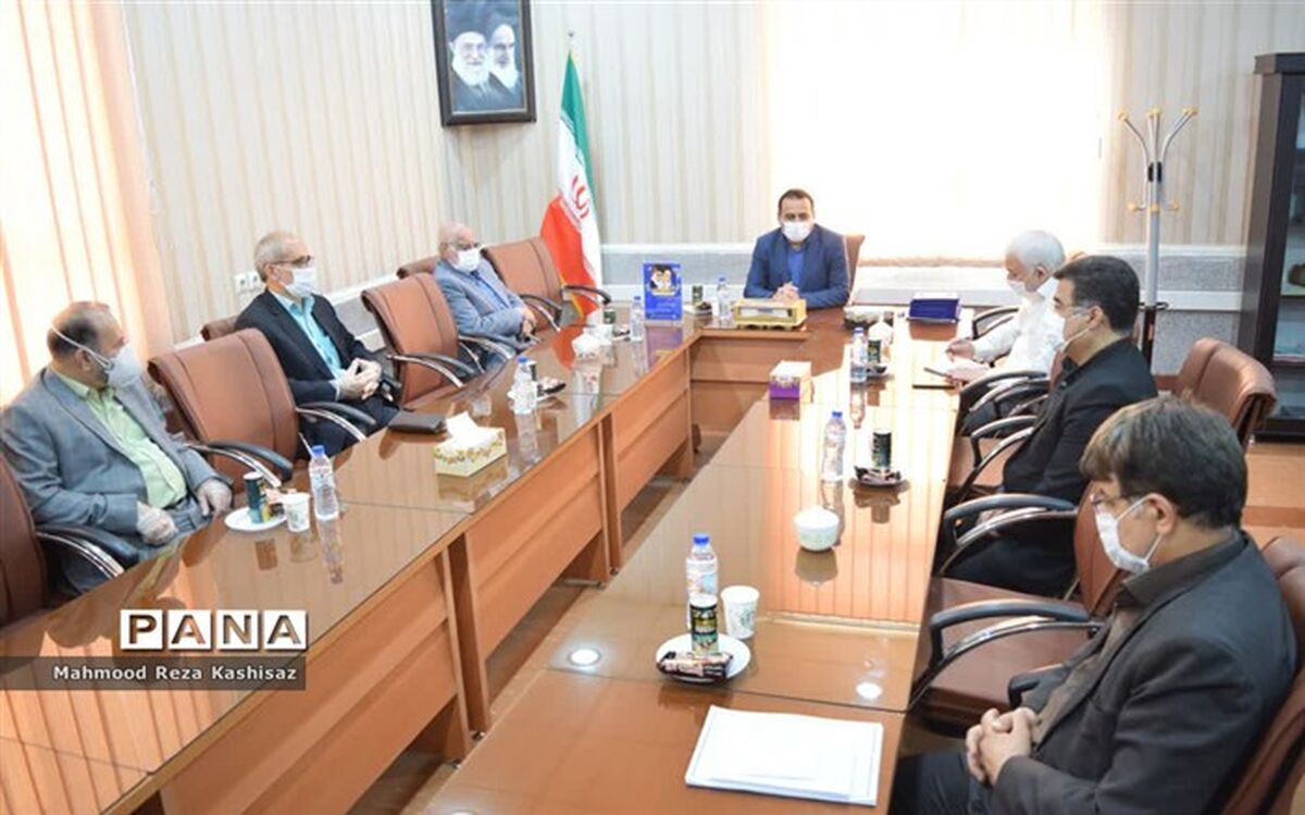   تجلیل از مدیران سابق آموزش و پرورش ناحیه 3 اهواز